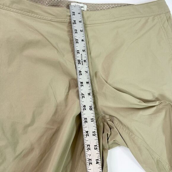 L.L Bean Trail Shorts Women's18 Khaki Brown Mid-Rise Water-Repellent - Picture 3 of 10